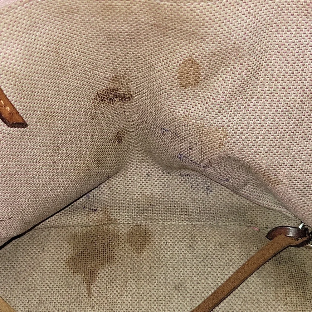 Vintage Dooney & Bourke Red Pebble Leather Drawstring Shoulder Bag